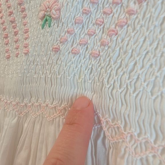 STRASBURG Girls Elegant Smocked Embroidered White Sleeveless Dress Size 10 - Picture 4 of 11